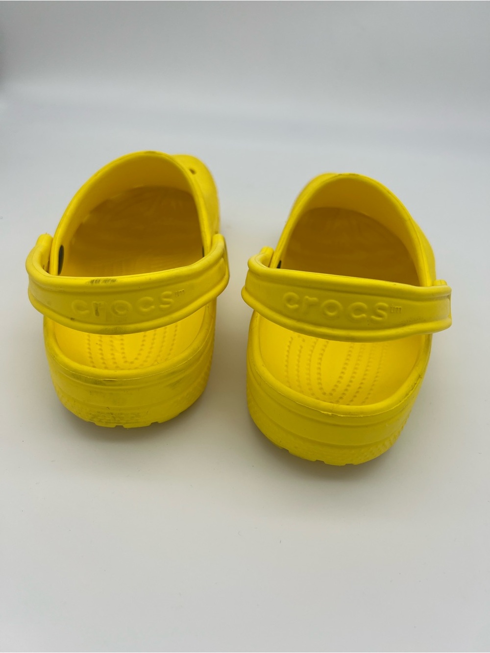 Crocs Women’s size 8 slip on shoes yellow clogs mules - Picture 9 of 9